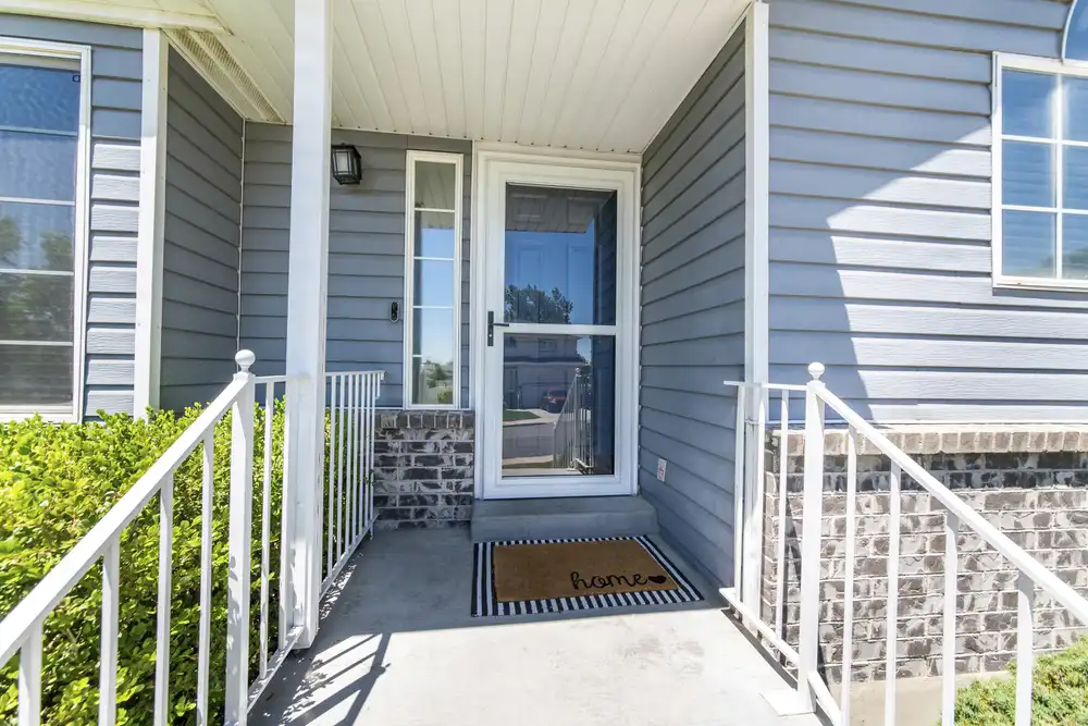 storm door installation